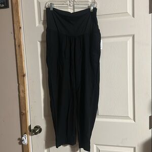 OLD NAVY MATERNITY LINEN PANTS: CROPPED: BLACK: NEW WITH TAGS: SIZE S